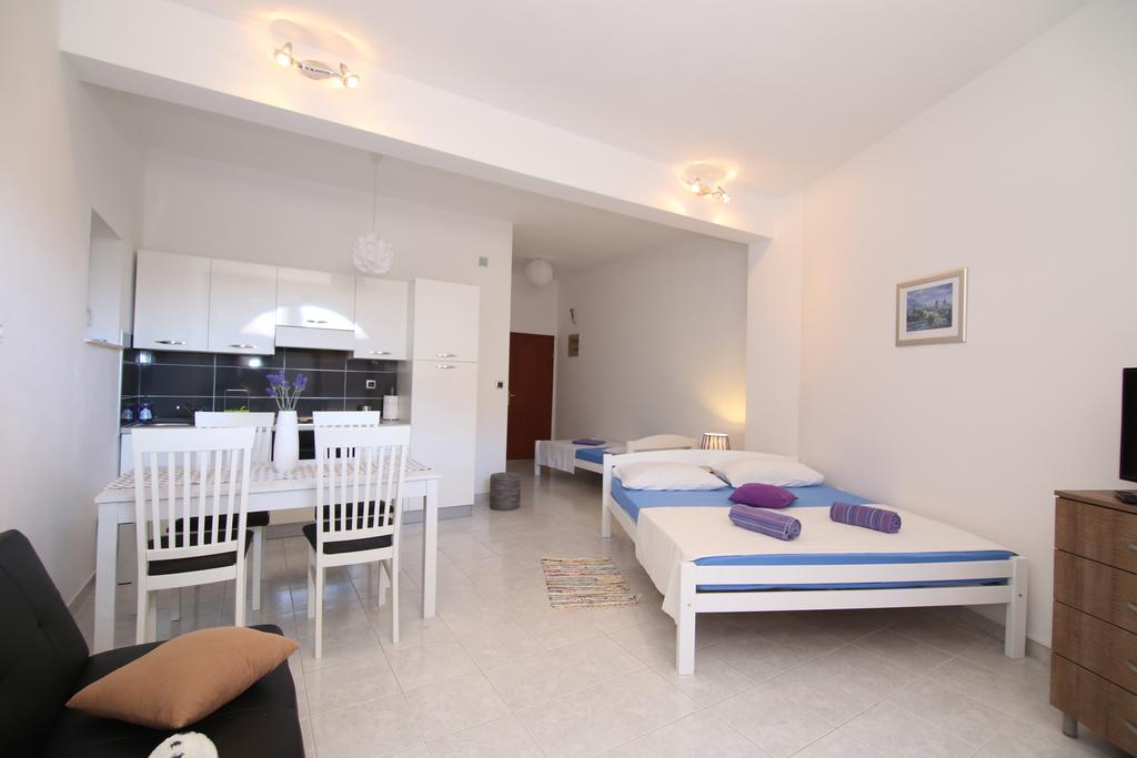 Apartments Kristo Трогир Экстерьер фото